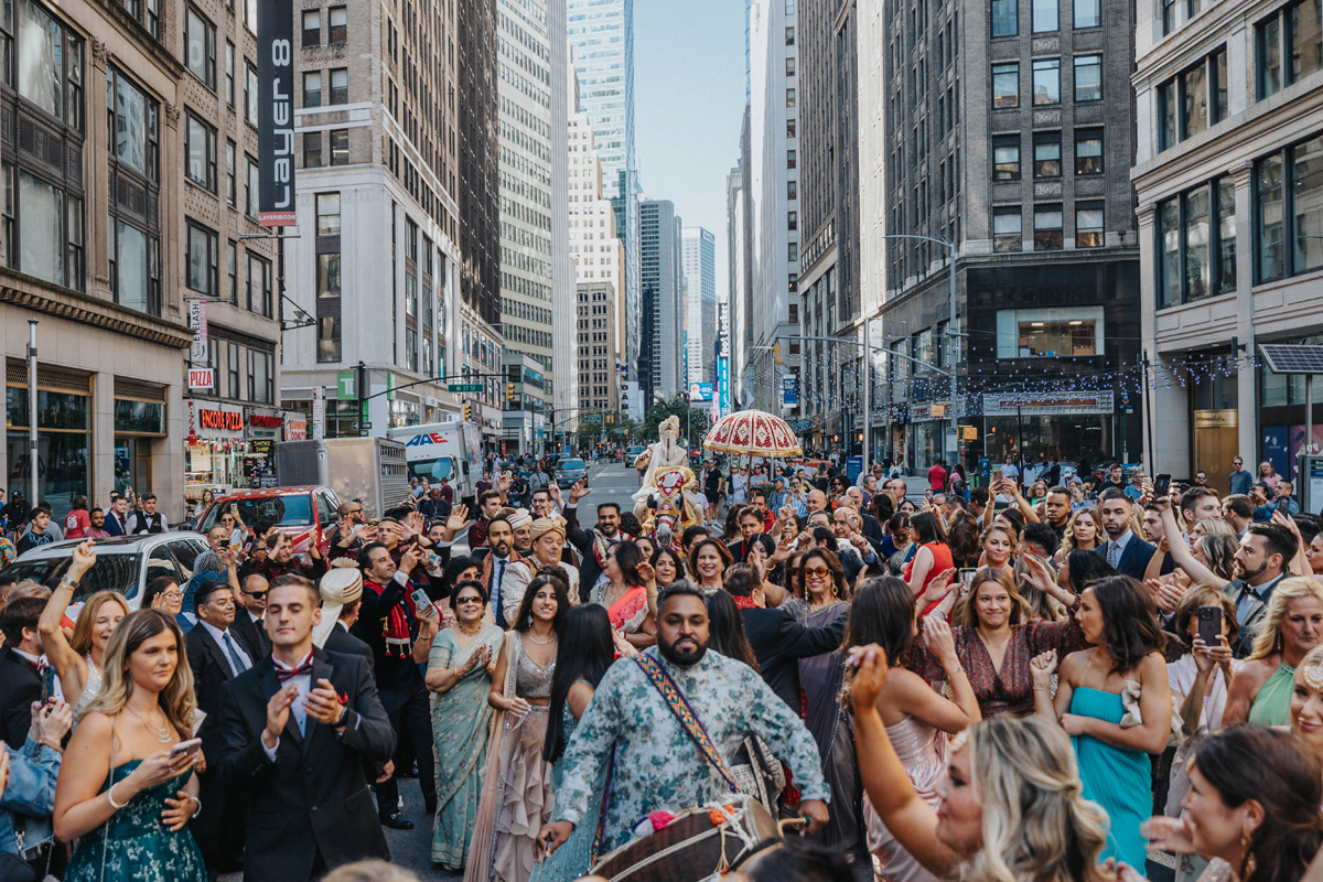 ptaufiq-indian-wedding-gotham hall-new york-baraat 3