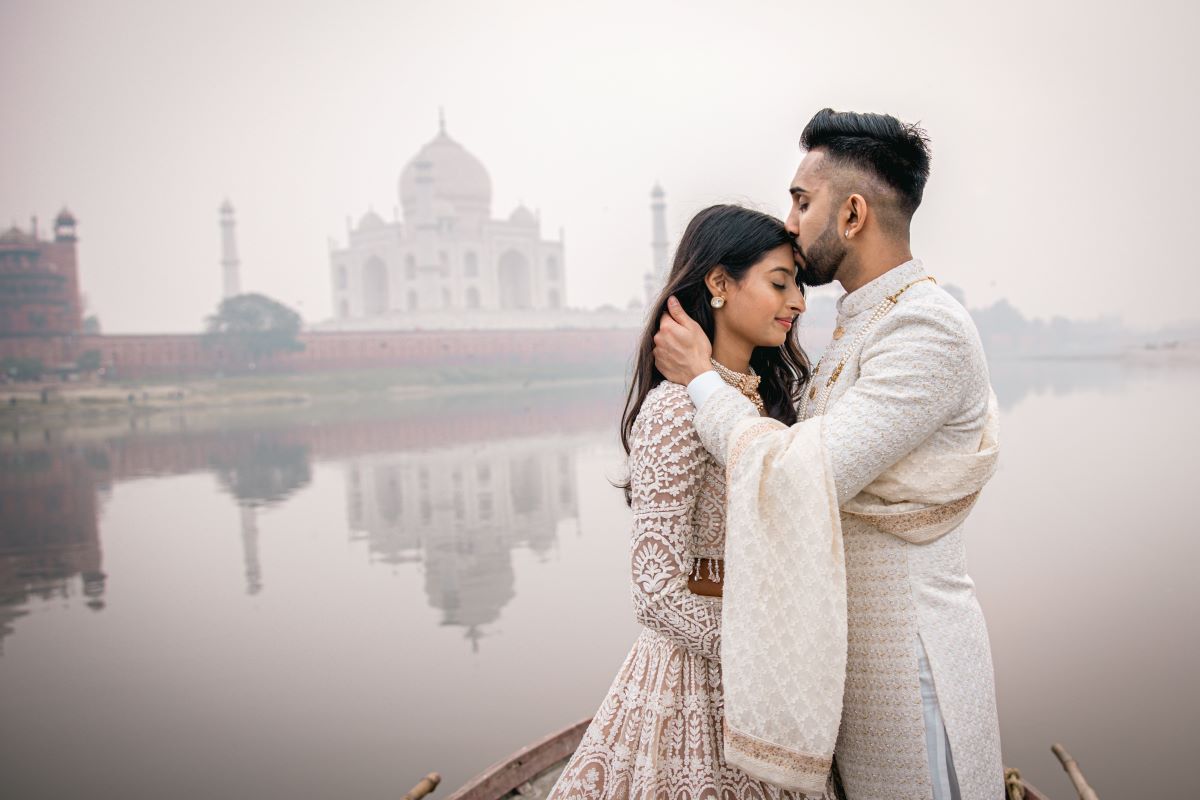 ptaufiq-indian-wedding-photography-taj mahal-india-destination-engagement 13