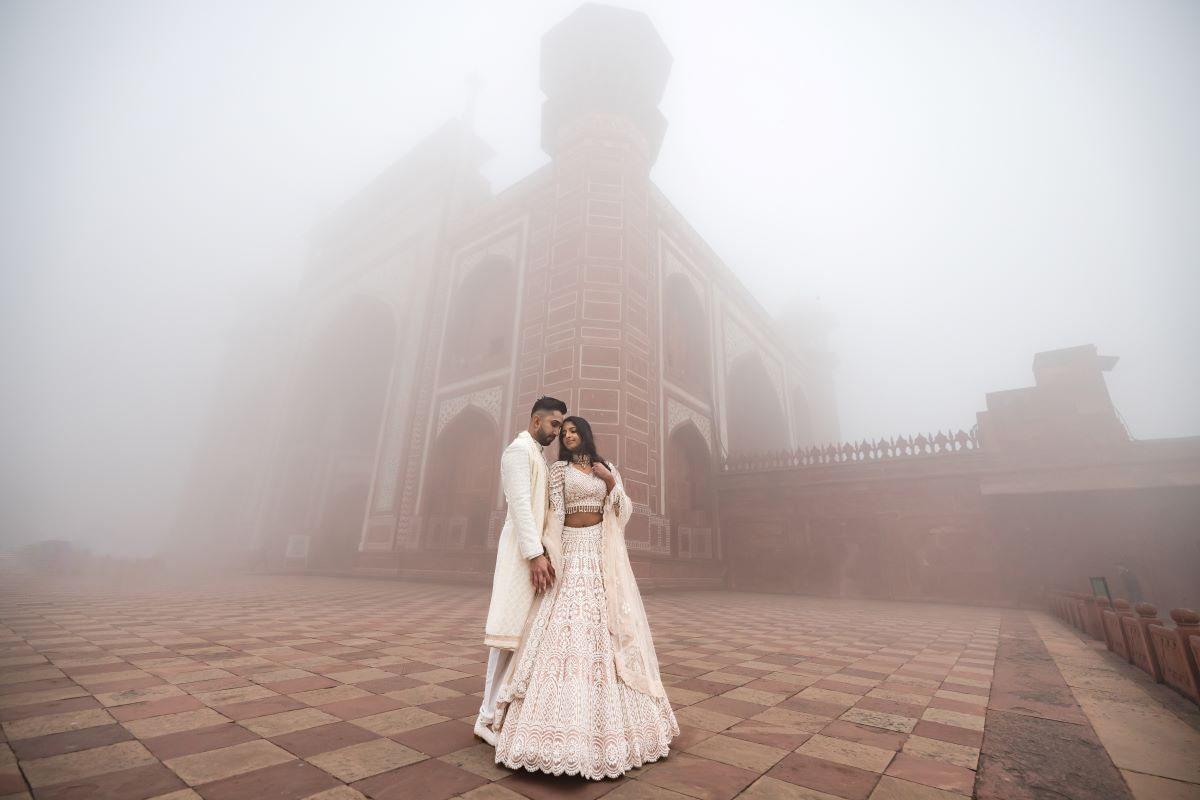 ptaufiq-indian-wedding-photography-taj mahal-india-destination-engagement 19