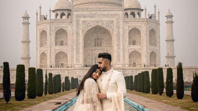 ptaufiq-indian-wedding-photography-taj mahal-india-destination-engagement 5