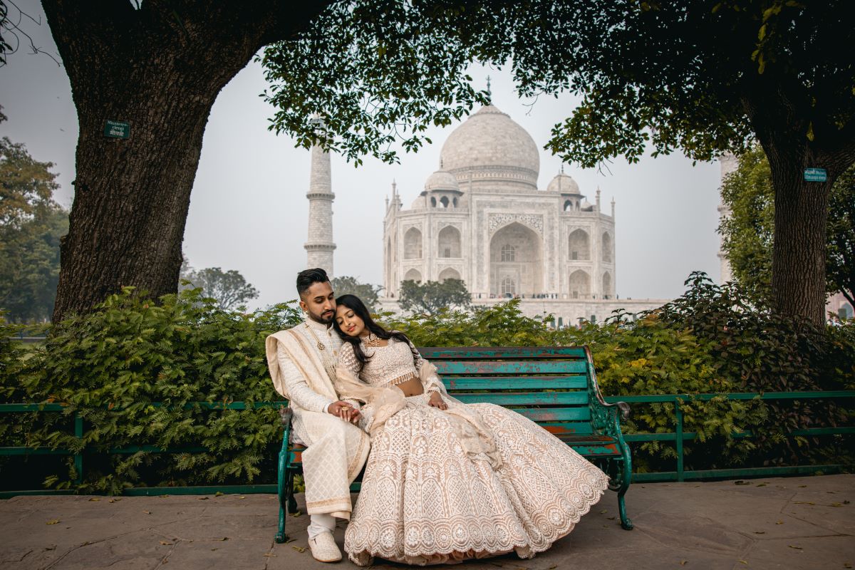 ptaufiq-indian-wedding-photography-taj mahal-india-destination-engagement 6