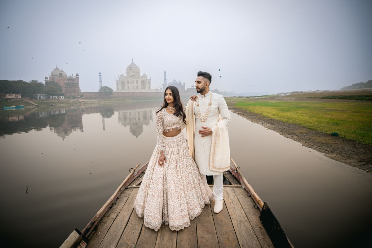 ptaufiq-indian-wedding-photography-taj mahal-india-destination-engagement 7