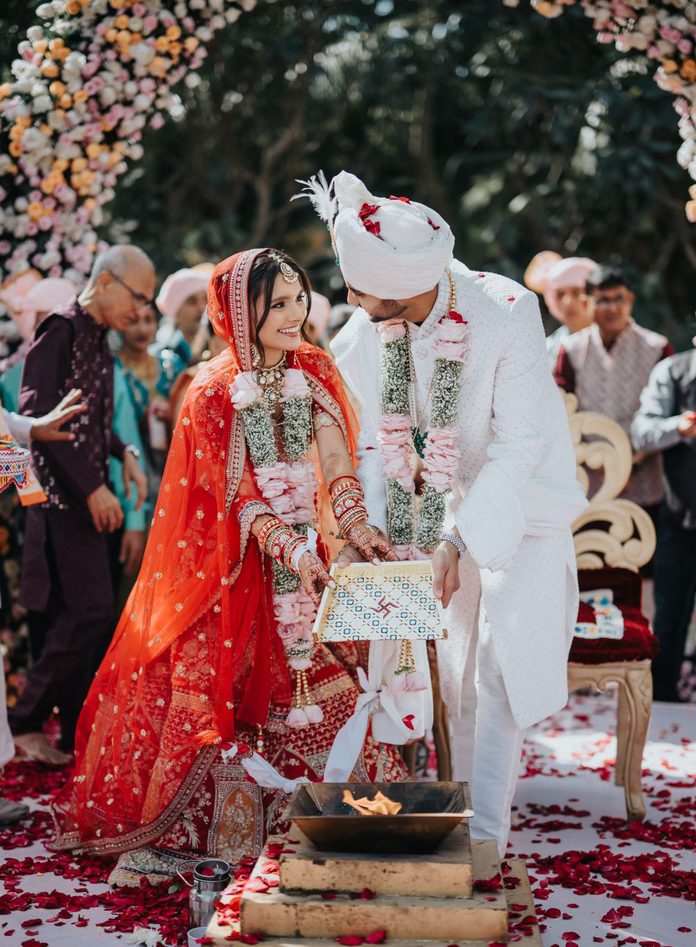 ptaufiq-indian-wedding-rajkot-India-ceremony-couple portraits 5