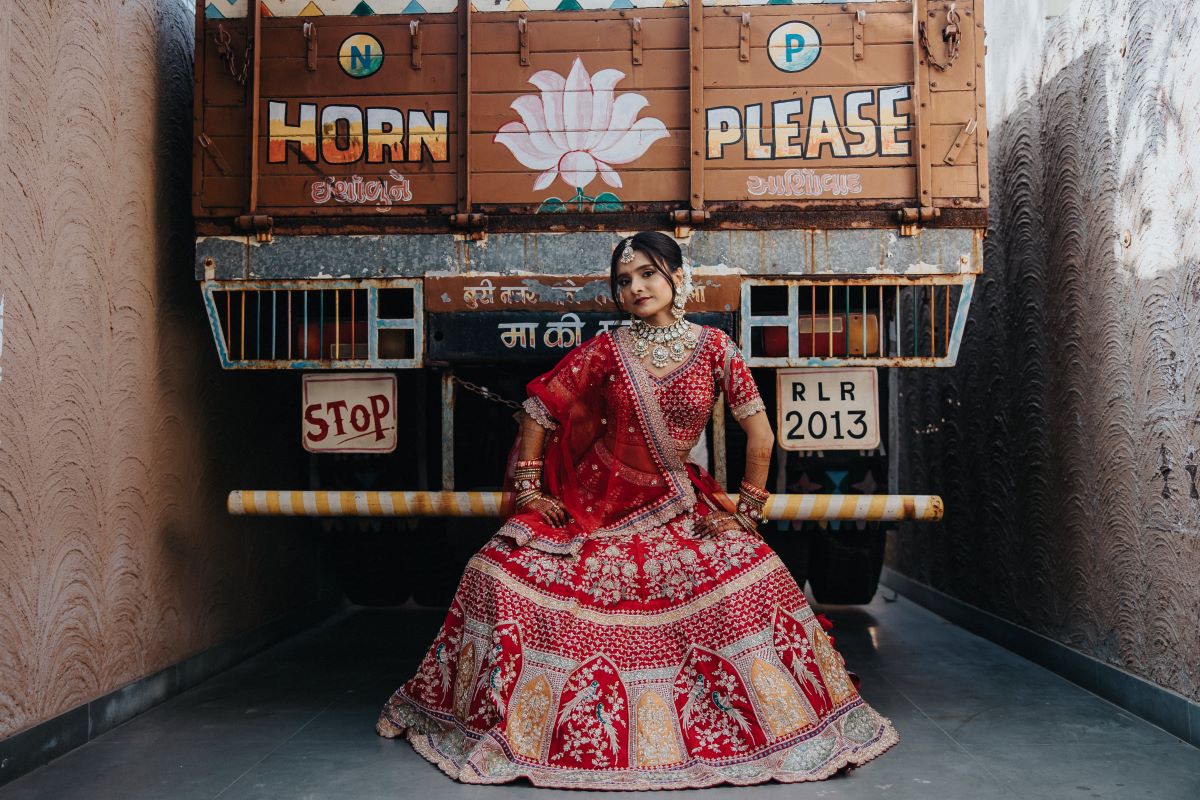 ptaufiq-indian-wedding-rajkot-India-getting ready-bride-1