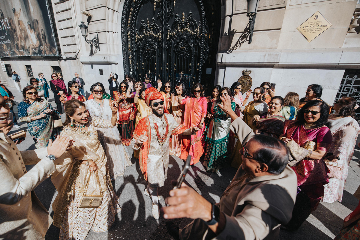 ptaufiq-indian-wedding-casino de madrid-spain-baraat 4