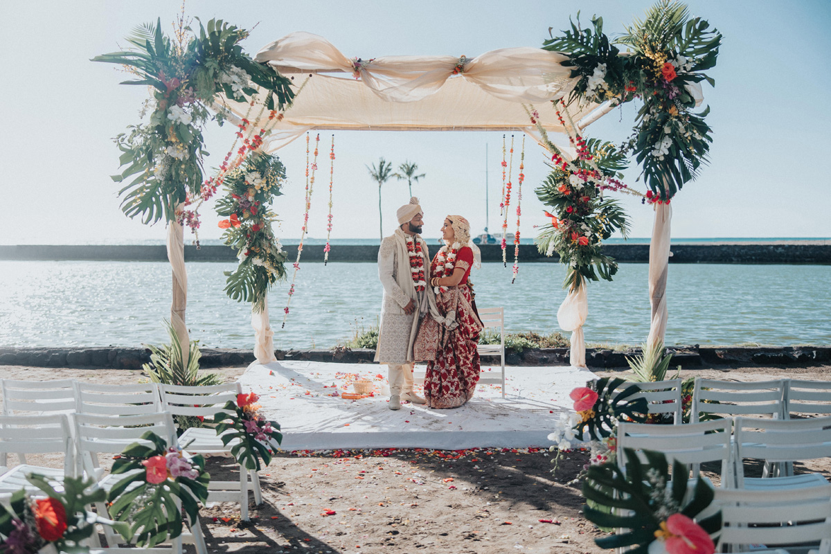 ptaufiq-indian-wedding-destination-Waikoloa Beach-Hawaii-ceremony 11