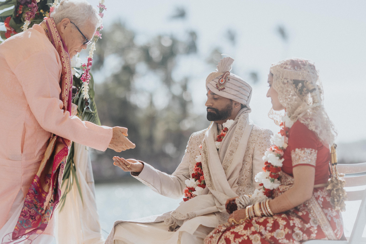 ptaufiq-indian-wedding-destination-Waikoloa Beach-Hawaii-ceremony 4