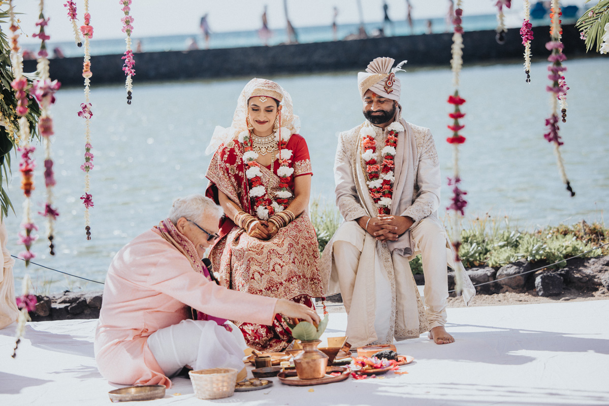 ptaufiq-indian-wedding-destination-Waikoloa Beach-Hawaii-ceremony 9