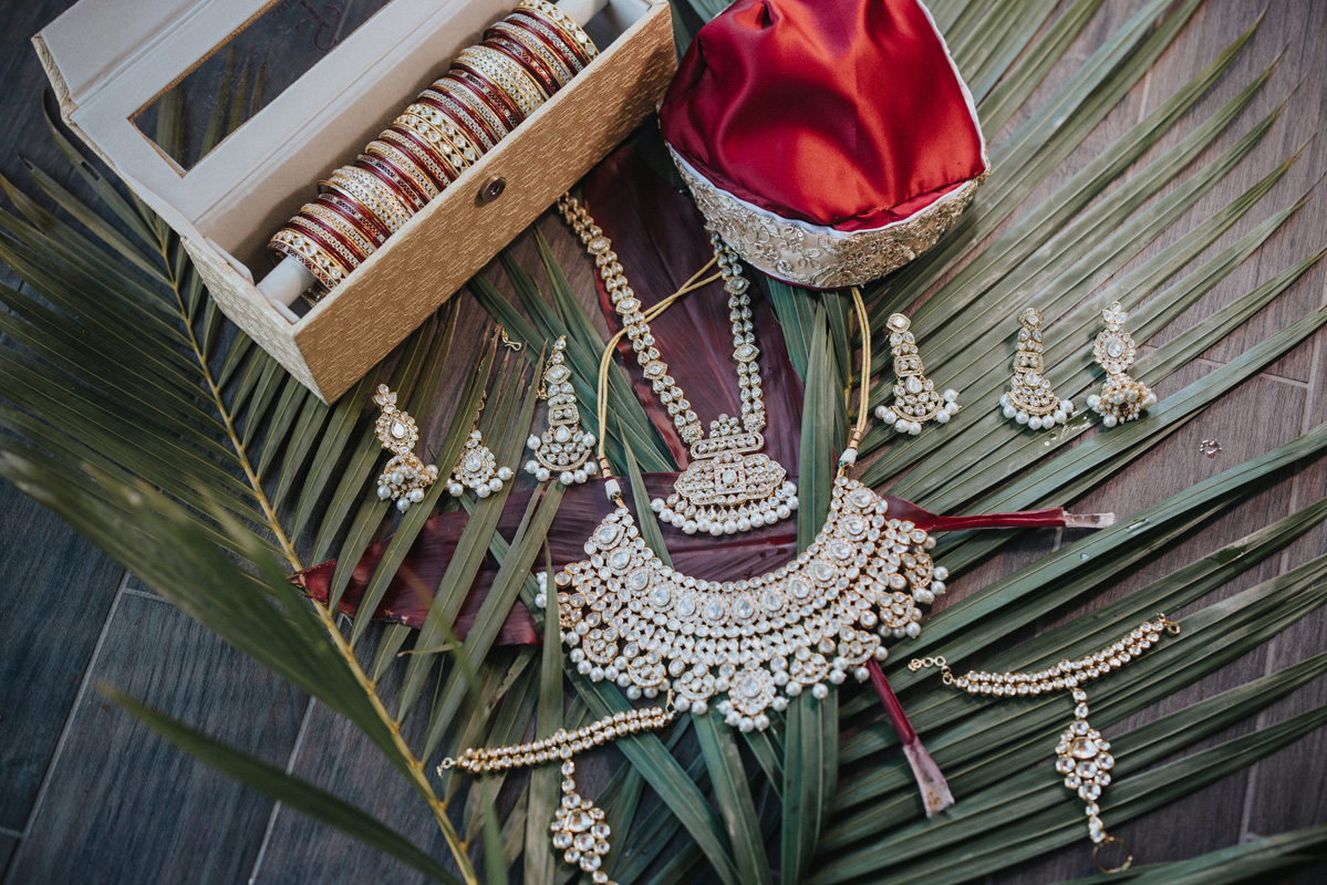 ptaufiq-indian-wedding-destination-Waikoloa Beach-Hawaii-preparation 2