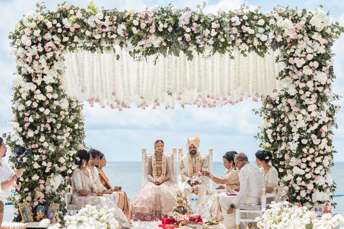 ptaufiq-indian-wedding-waldorf astoria cancu-mexico-ceremony 1