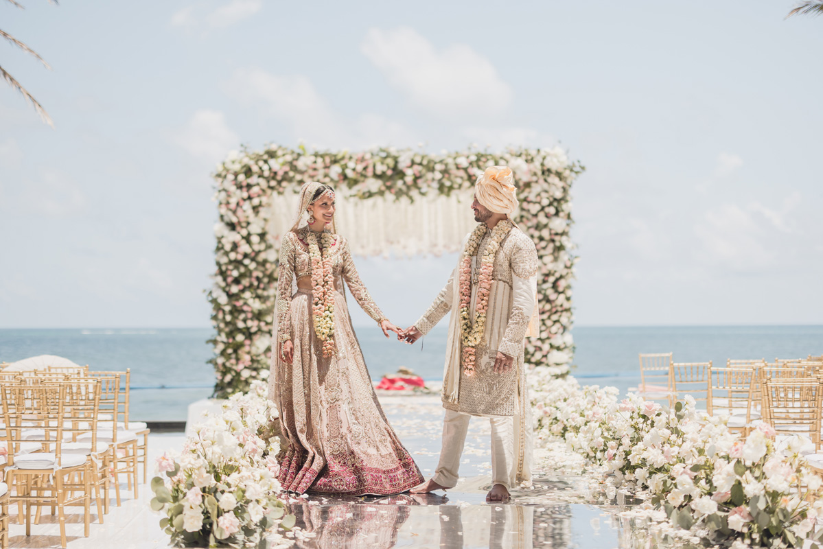 ptaufiq-indian-wedding-waldorf astoria cancu-mexico-ceremony 3