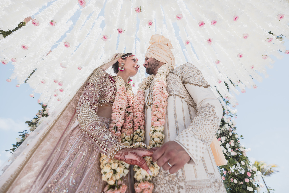 ptaufiq-indian-wedding-waldorf astoria cancu-mexico-ceremony 8