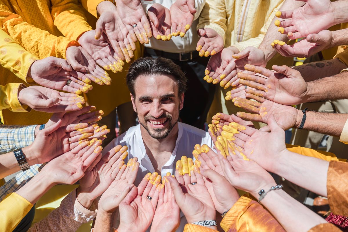 ptaufiq-Indian-wedding-Della Terra Mountain Chateau- Colorado-Haldi 3