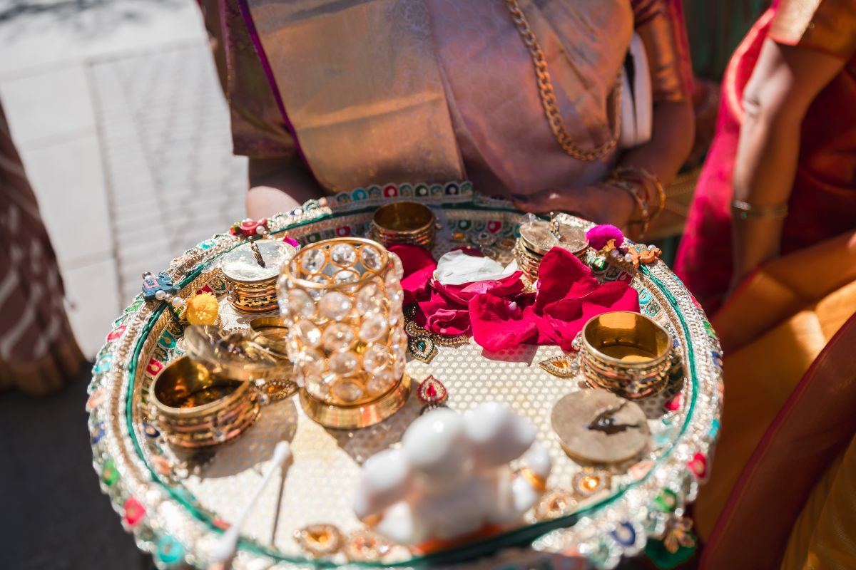 ptaufiq-Indian-wedding-Della Terra Mountain Chateau- Colorado-Mehendi 4