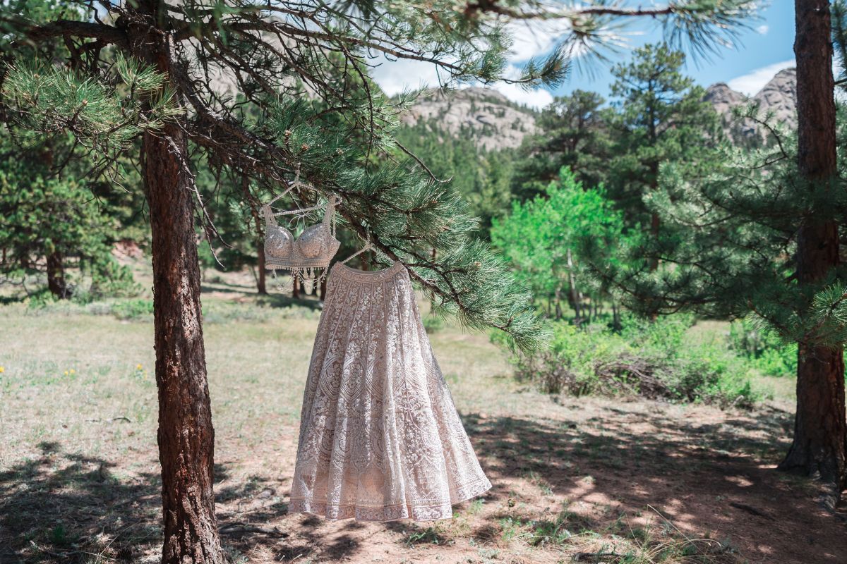 ptaufiq-Indian-wedding-Della Terra Mountain Chateau- Colorado-preparation 1