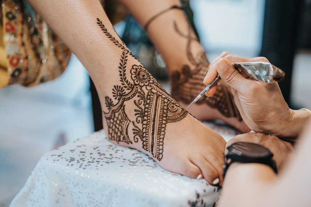 ptaufiq-indian-wedding-Norfolk Waterside Marriot-Mehendi 5