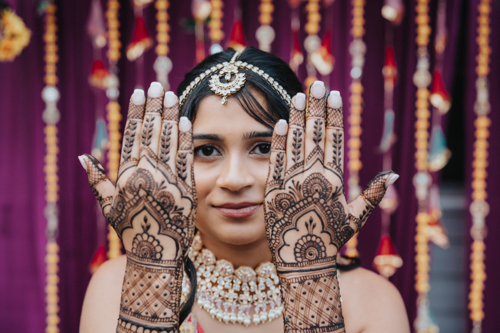 ptaufiq-indian-wedding-Norfolk Waterside Marriot-Mehendi 9