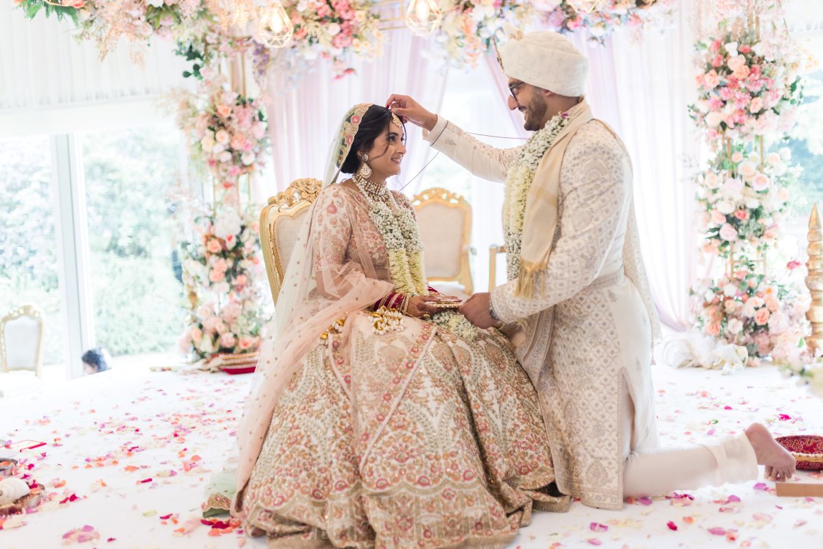 ptaufiq-indian-wedding-pendley manor hotel-london-ceremony 6