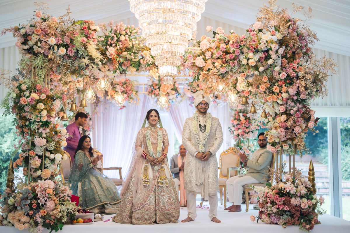 ptaufiq-indian-wedding-pendley manor hotel-London-ceremony 8