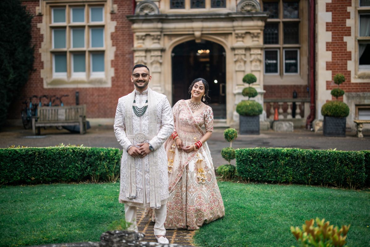 ptaufiq-indian-wedding-pendley manor hotel-london-first look 3