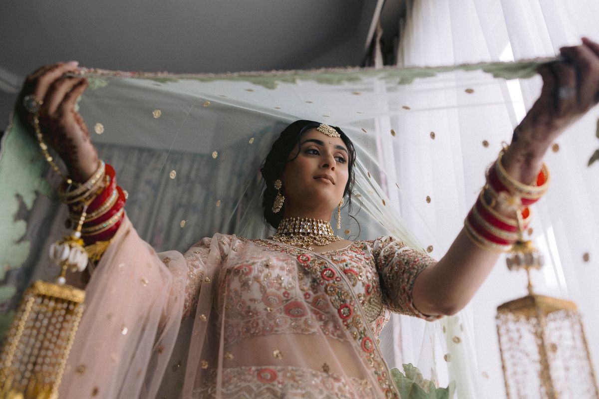 ptaufiq-indian-wedding-pendley manor hotel-london-preparation 6