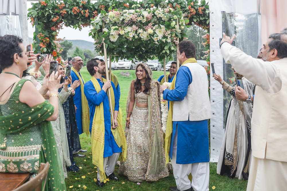 ptaufiq-Indian-wedding-The Hermitage Inn Vermont- Ceremony 1