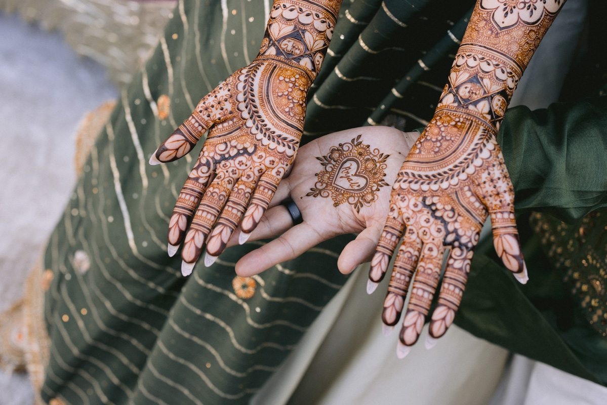 ptaufiq-indian-wedding-Glenmere Mansion-New York-Mehendi 10