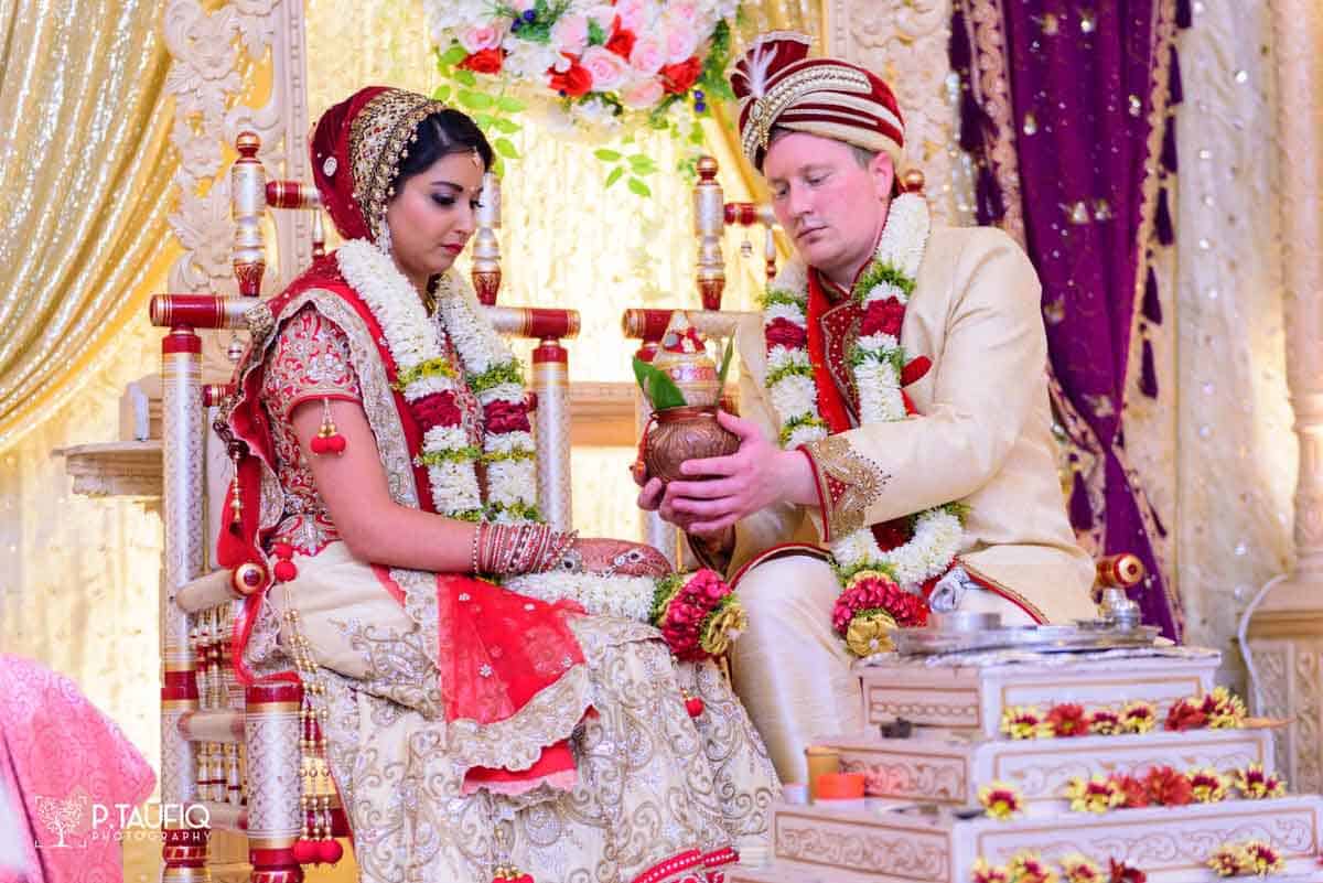 hindu wedding kalash symbols